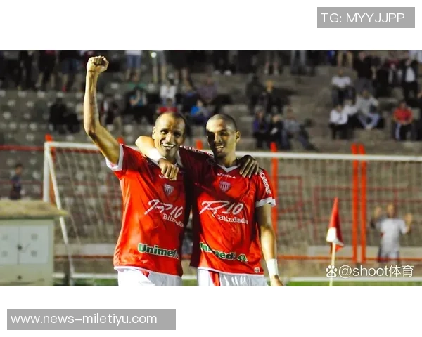 里瓦尔多之子里瓦尔迪尼奥正式加盟曼谷联队前青岛红狮球员新篇章开启